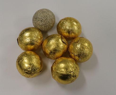 Línea de producción de máquinas automáticas de envoltura de bolas de chocolate OEM