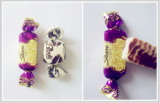 Capacidad de la maquinaria 300 pcs/min Máquina automática de embalaje de chocolate/dulces