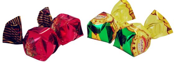 Capacidad de la maquinaria 300 pcs/min Máquina automática de embalaje de chocolate/dulces